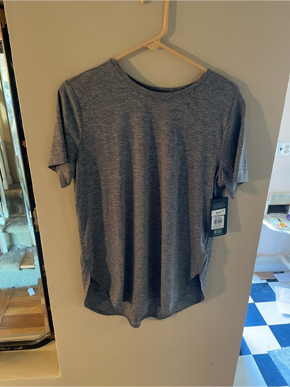NWT Skechers Short Sleeve Crewneck Tee in Heather Gray